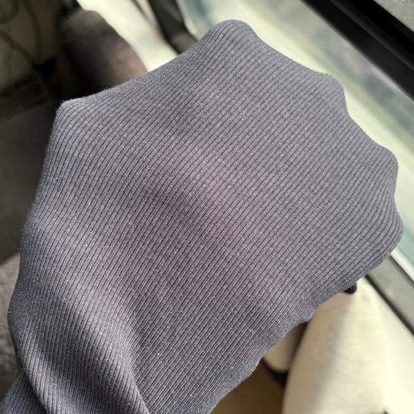Uniqlo Slub Cotton Raglant Shirt, M, Heathered Grey/True Navy - Picture 6 of 6